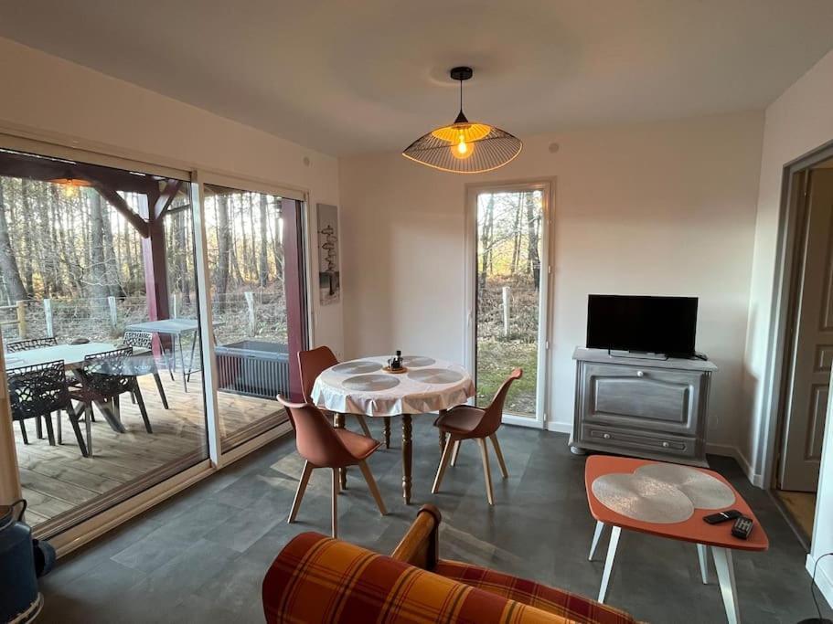 Maison Neuve 3 Etoiles Les Logis Du Lac Санґіне Екстер'єр фото